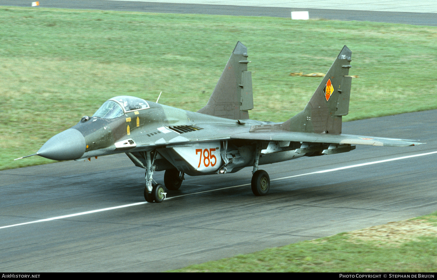 Aircraft Photo of 785 | Mikoyan-Gurevich MiG-29 | East Germany - Air Force | AirHistory.net #189421