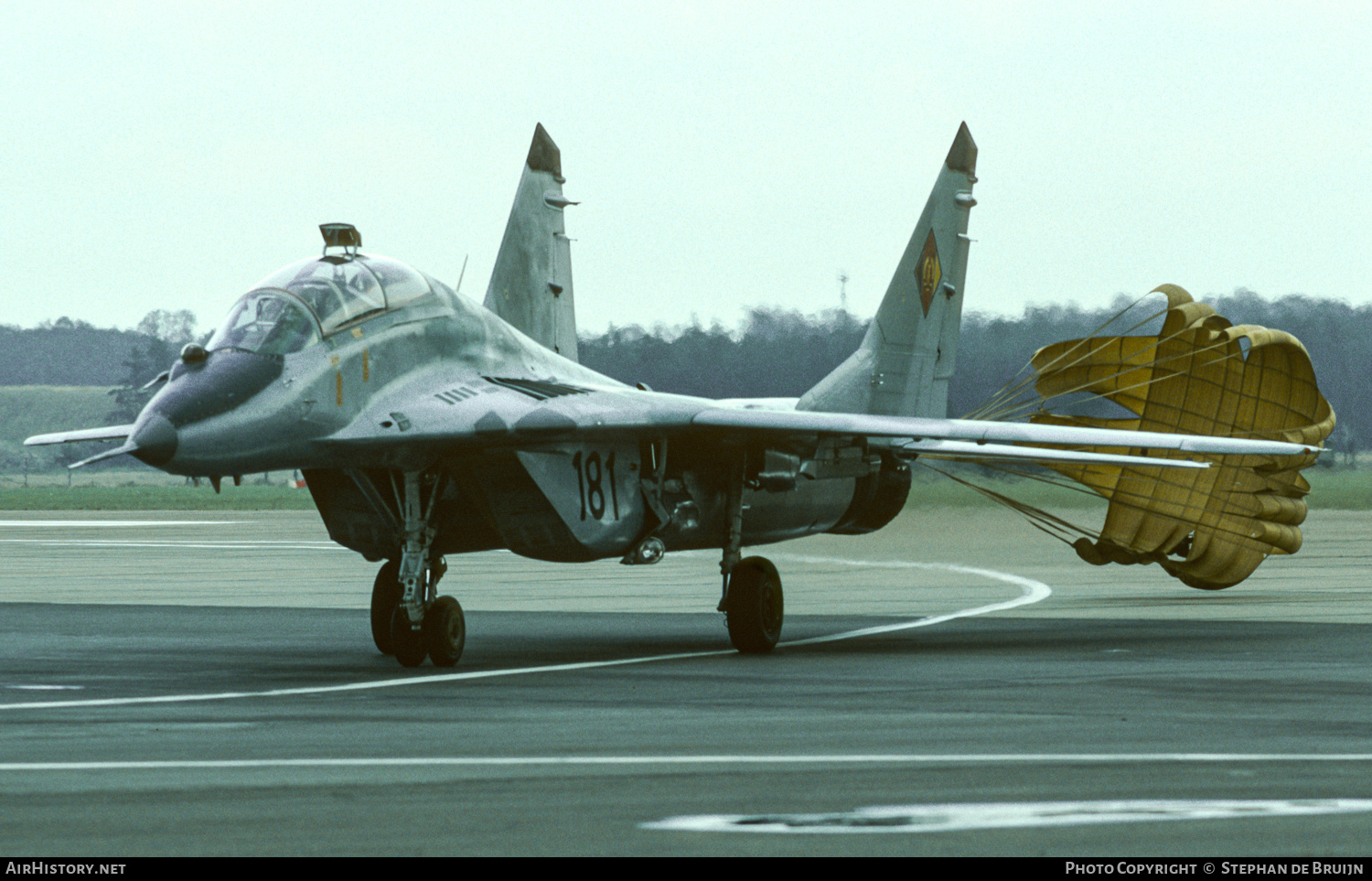 Aircraft Photo of 181 | Mikoyan-Gurevich MiG-29UB (9-51) | East Germany - Air Force | AirHistory.net #189470