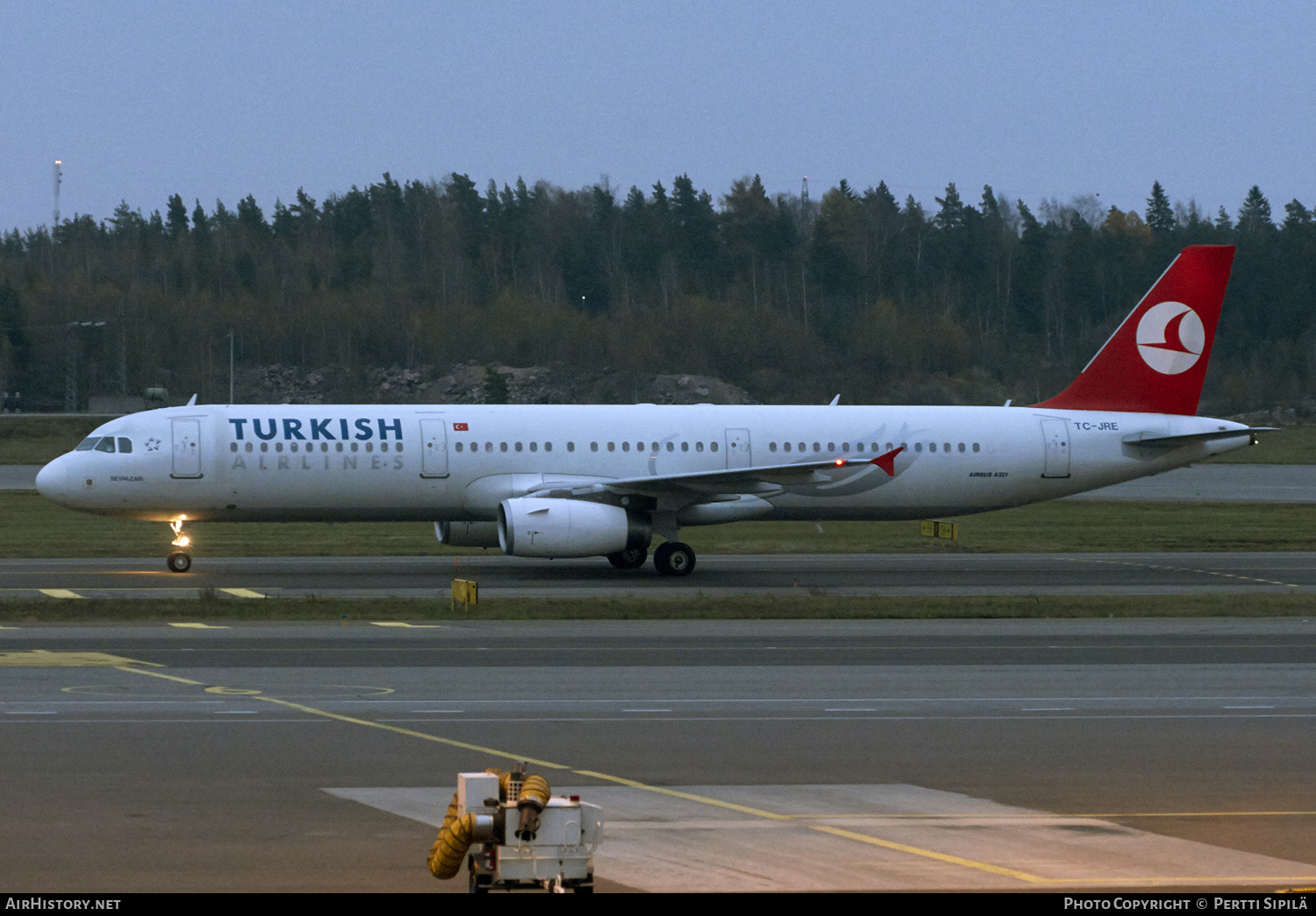 Aircraft Photo of TC-JRE | Airbus A321-231 | Turkish Airlines | AirHistory.net #189516