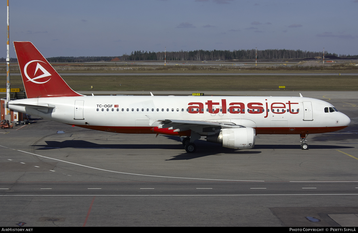Aircraft Photo of TC-OGF | Airbus A320-214 | Atlasjet Airlines | AirHistory.net #189530