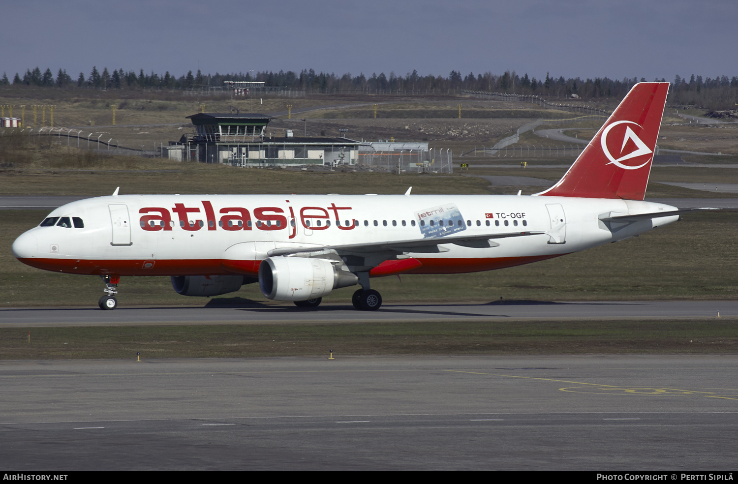 Aircraft Photo of TC-OGF | Airbus A320-214 | Atlasjet Airlines | AirHistory.net #189540