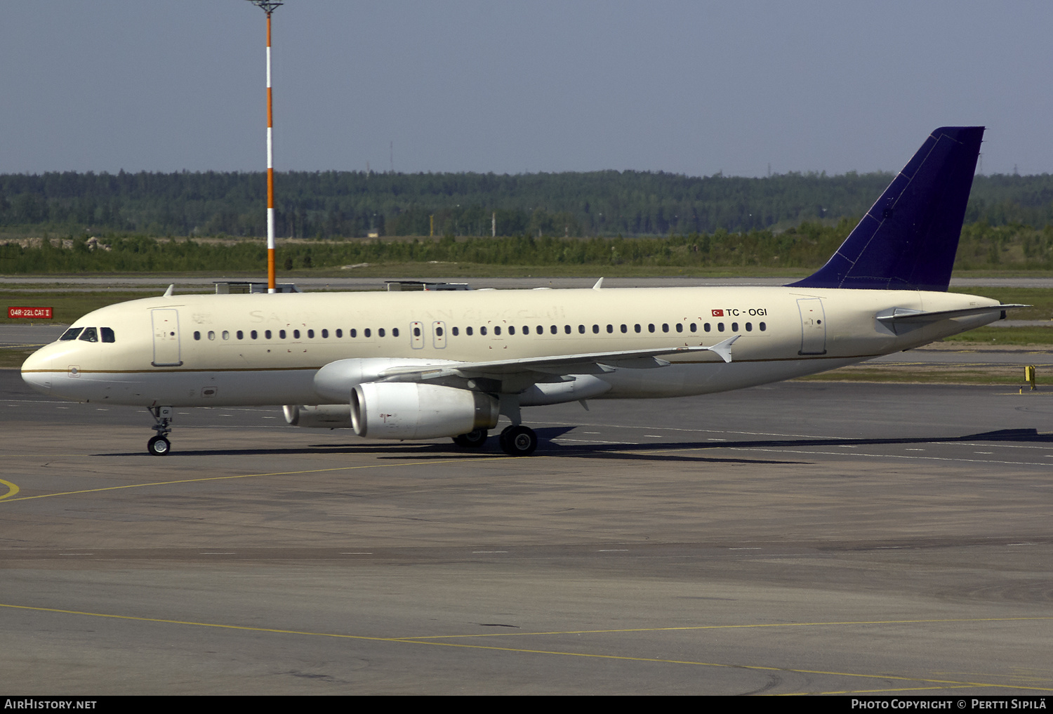 Aircraft Photo of TC-OGI | Airbus A320-232 | Atlasjet Airlines | AirHistory.net #189552