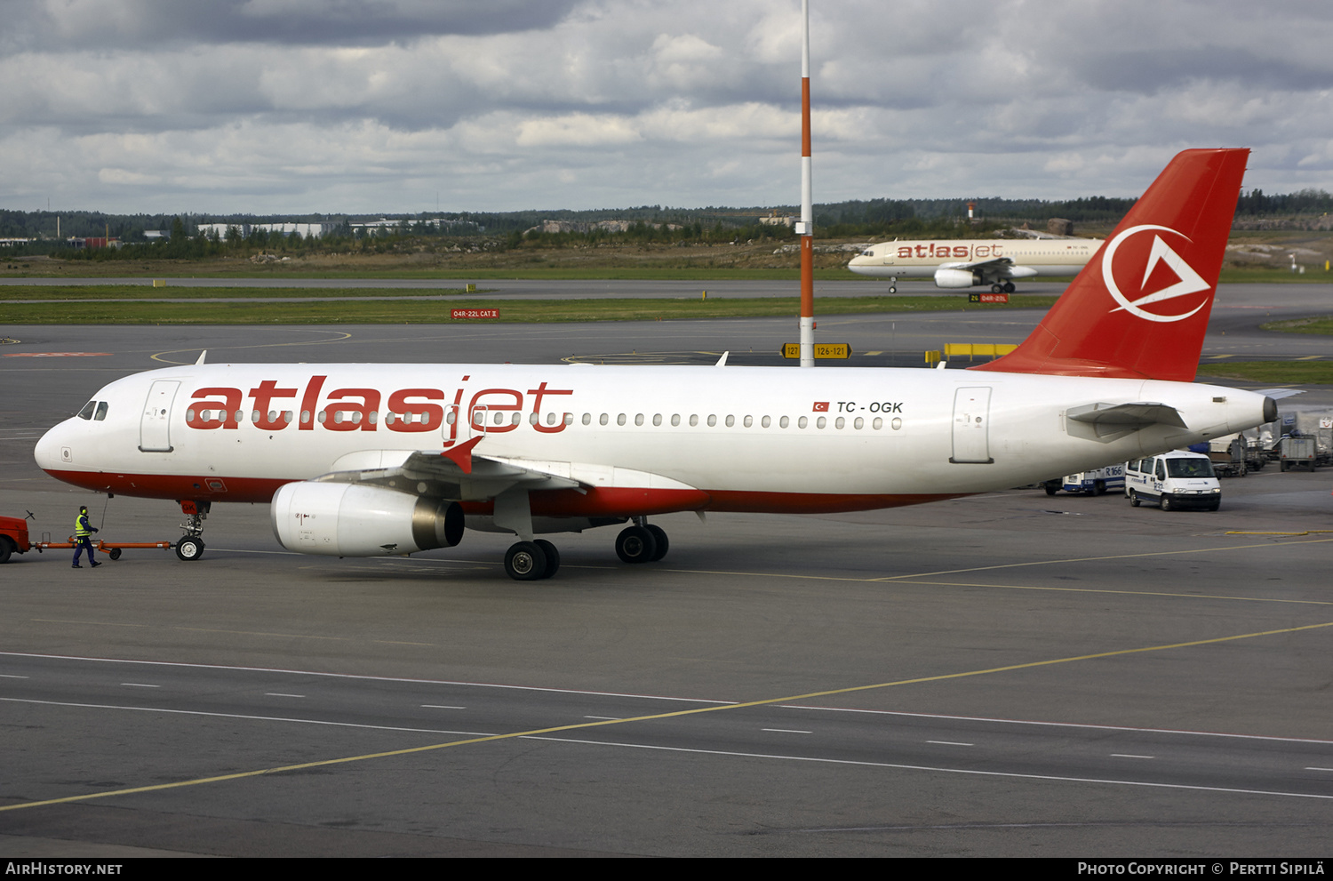 Aircraft Photo of TC-OGK | Airbus A320-232 | Atlasjet Airlines | AirHistory.net #189582