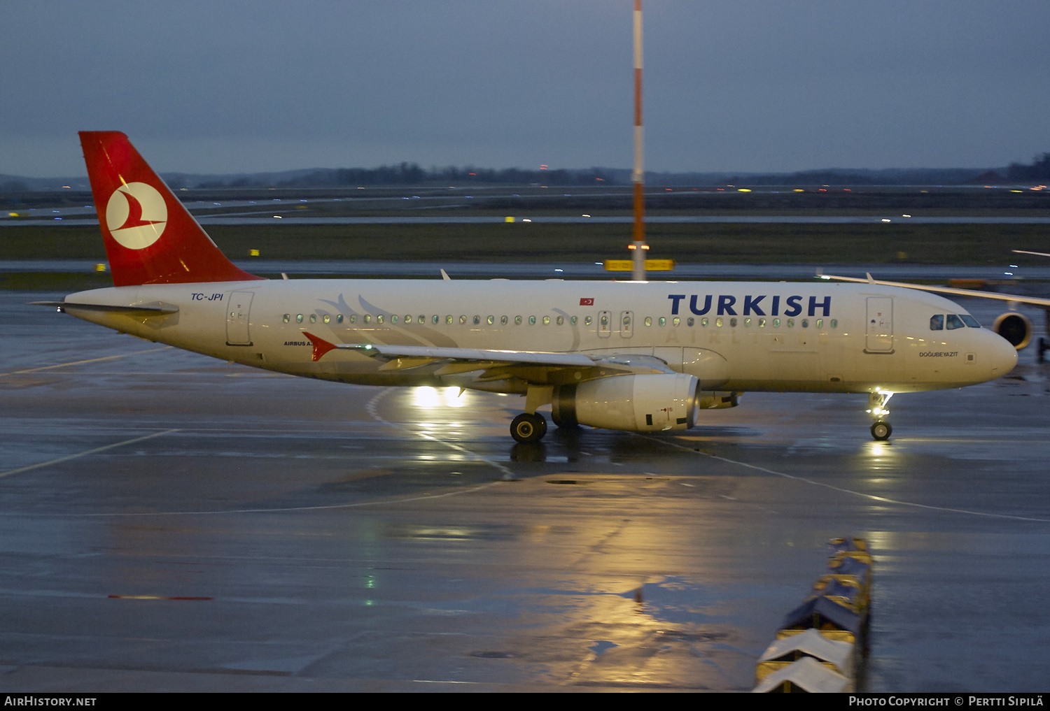 Aircraft Photo of TC-JPI | Airbus A320-232 | Turkish Airlines | AirHistory.net #189611