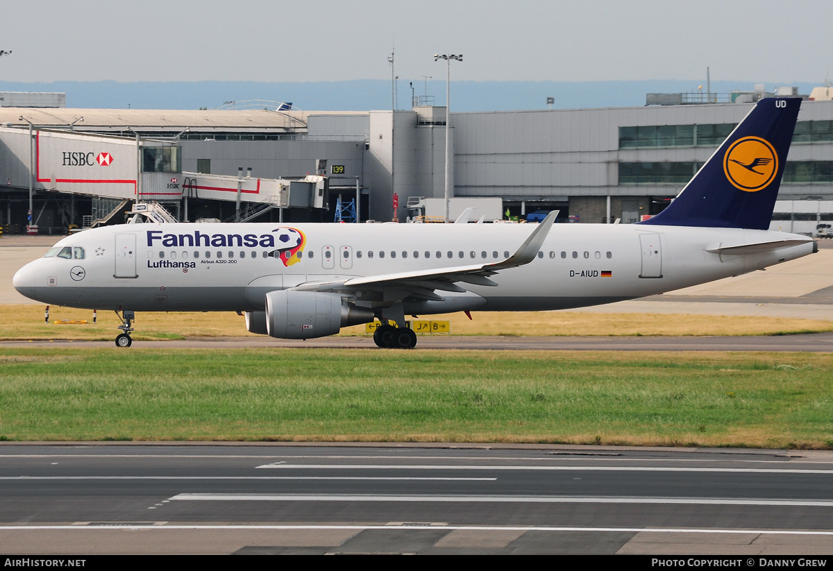 Aircraft Photo of D-AIUD | Airbus A320-214 | Lufthansa | AirHistory.net #189640