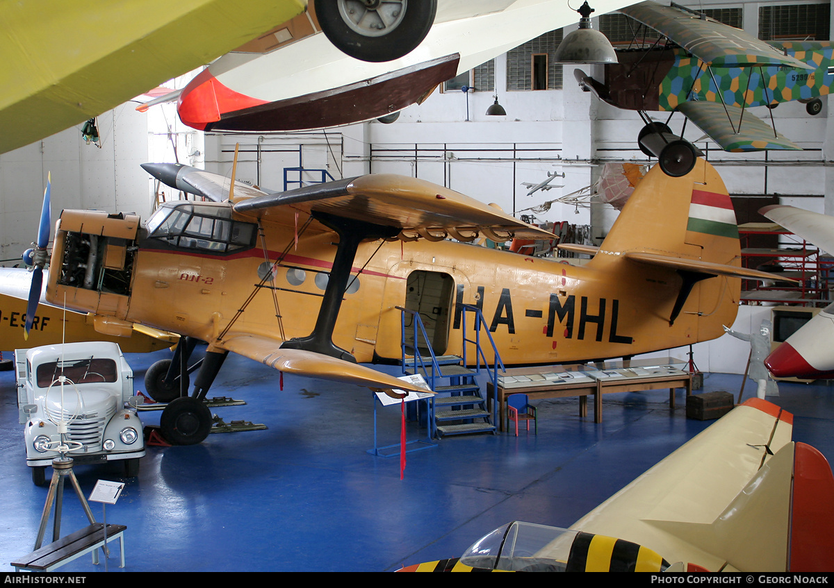 Aircraft Photo of HA-MHL | Antonov An-2R | AirHistory.net #189700