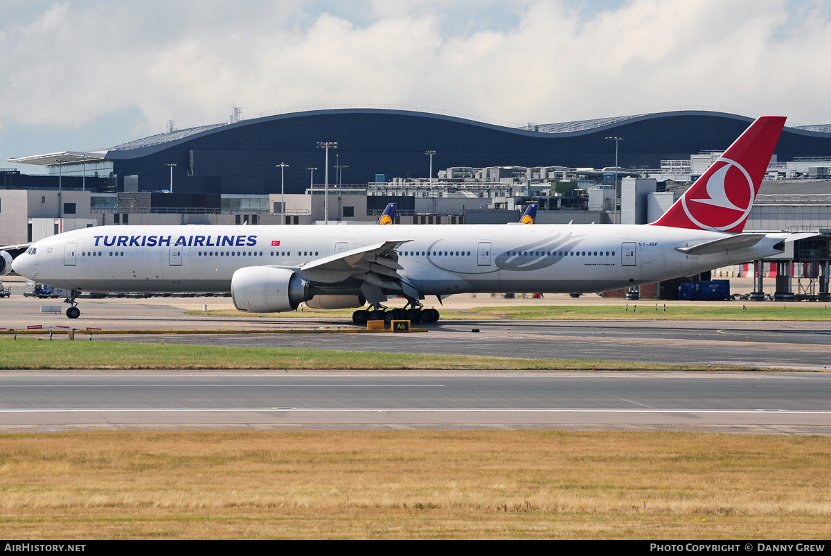 Aircraft Photo of VT-JEP | Boeing 777-35R/ER | Turkish Airlines | AirHistory.net #189734