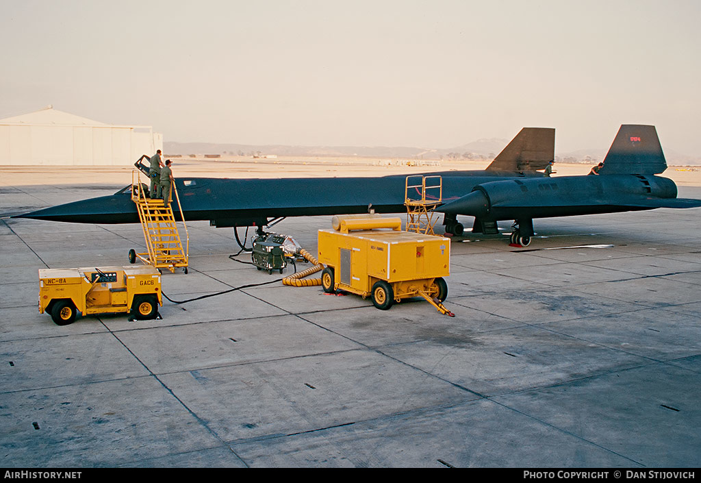 Aircraft Photo of 61-7974 / 17974 | Lockheed SR-71A Blackbird | USA - Air Force | AirHistory.net #189757