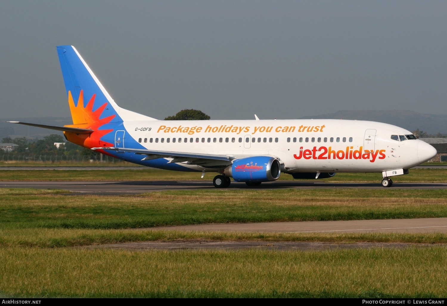 Aircraft Photo of G-GDFB | Boeing 737-33A | Jet2 Holidays | AirHistory.net #189807