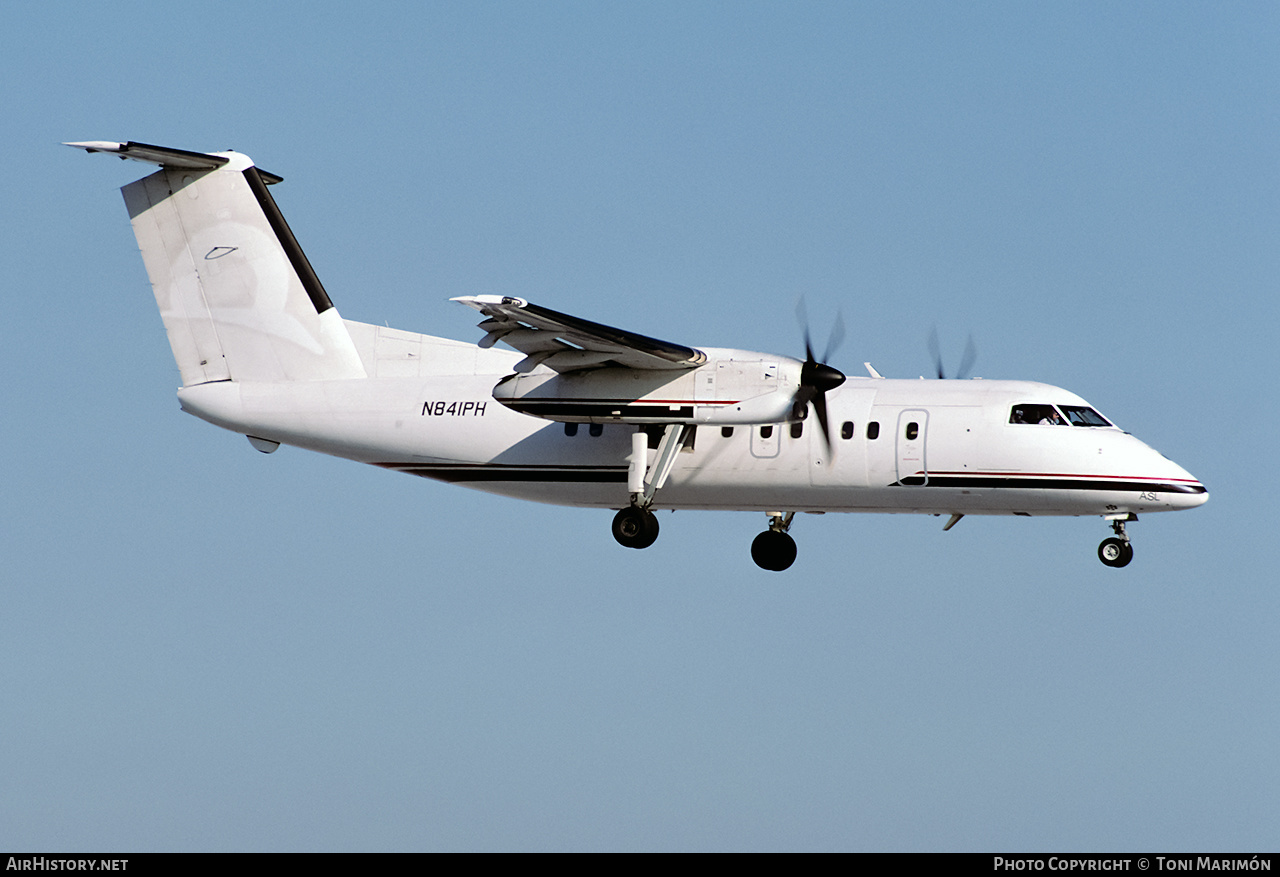 Aircraft Photo of N841PH | De Havilland Canada DHC-8-102 Dash 8 | Horizon Air | AirHistory.net #189833