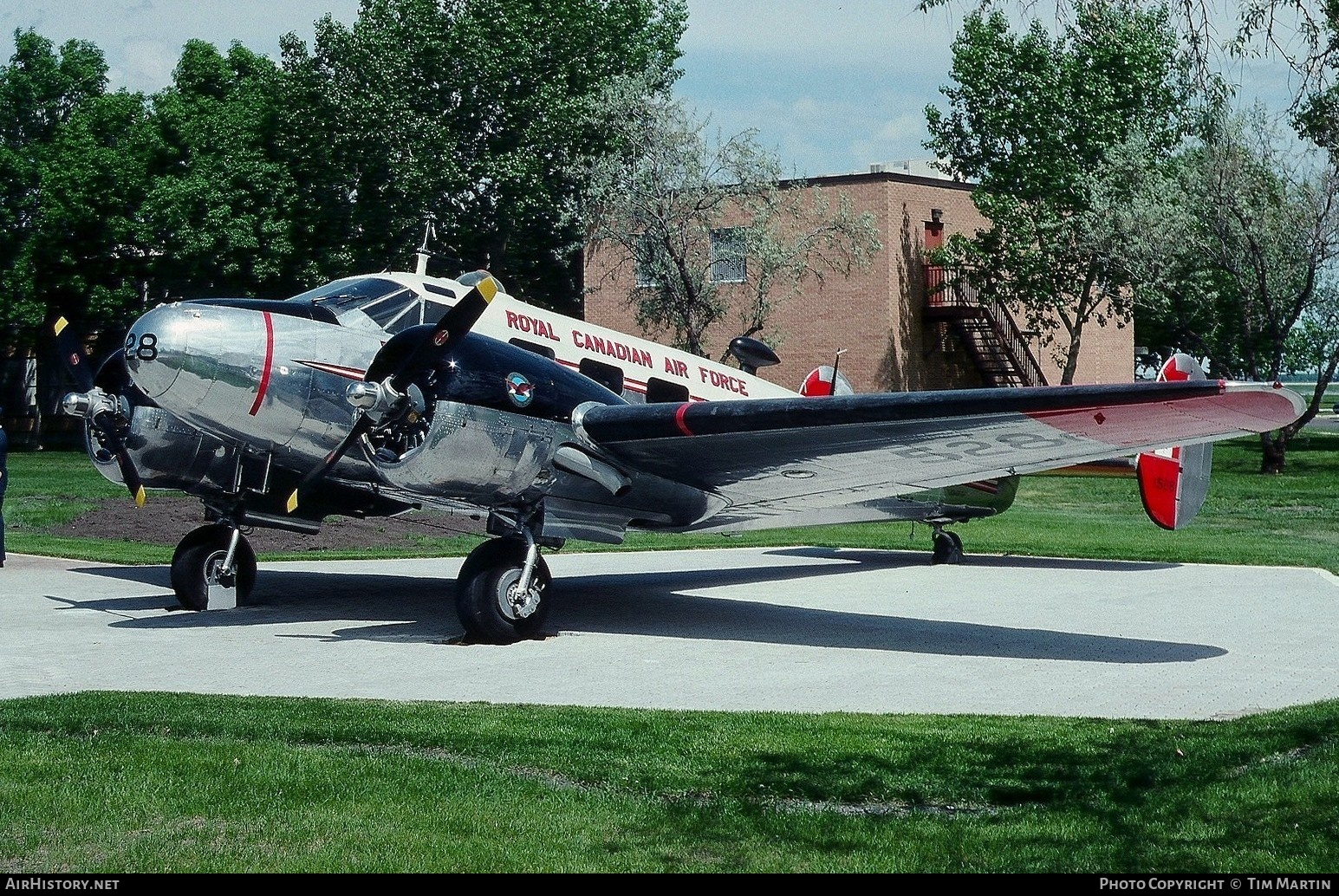 Aircraft Photo of 1528 | Beech Expeditor 3NM | Canada - Air Force | AirHistory.net #190025