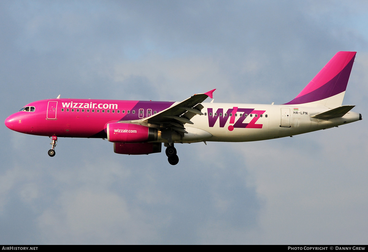 Aircraft Photo of HA-LPN | Airbus A320-232 | Wizz Air | AirHistory.net #190049