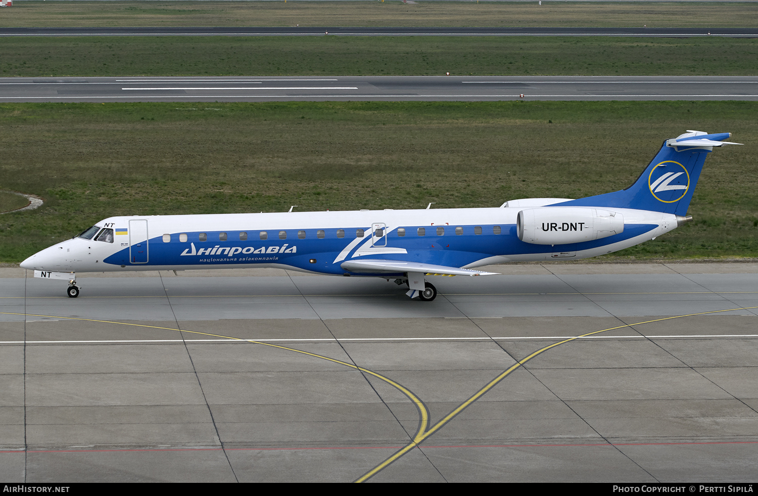 Aircraft Photo of UR-DNT | Embraer ERJ-145LR (EMB-145LR) | Dniproavia | AirHistory.net #190057