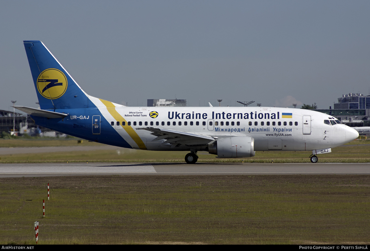 Aircraft Photo of UR-GAJ | Boeing 737-5Y0 | Ukraine International Airlines | AirHistory.net #190149