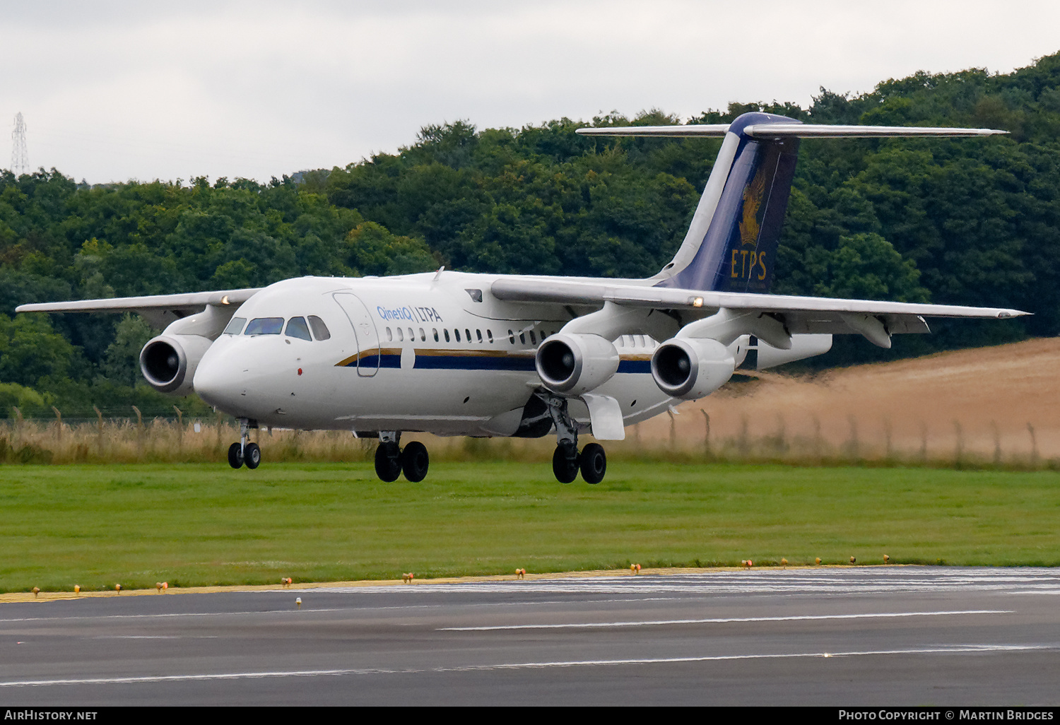 Aircraft Photo of G-BZAY | BAE Systems Avro 146-RJ100 | QinetiQ | AirHistory.net #190238