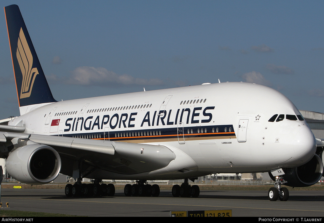 Aircraft Photo of 9V-SKA | Airbus A380-841 | Singapore Airlines | AirHistory.net #190288
