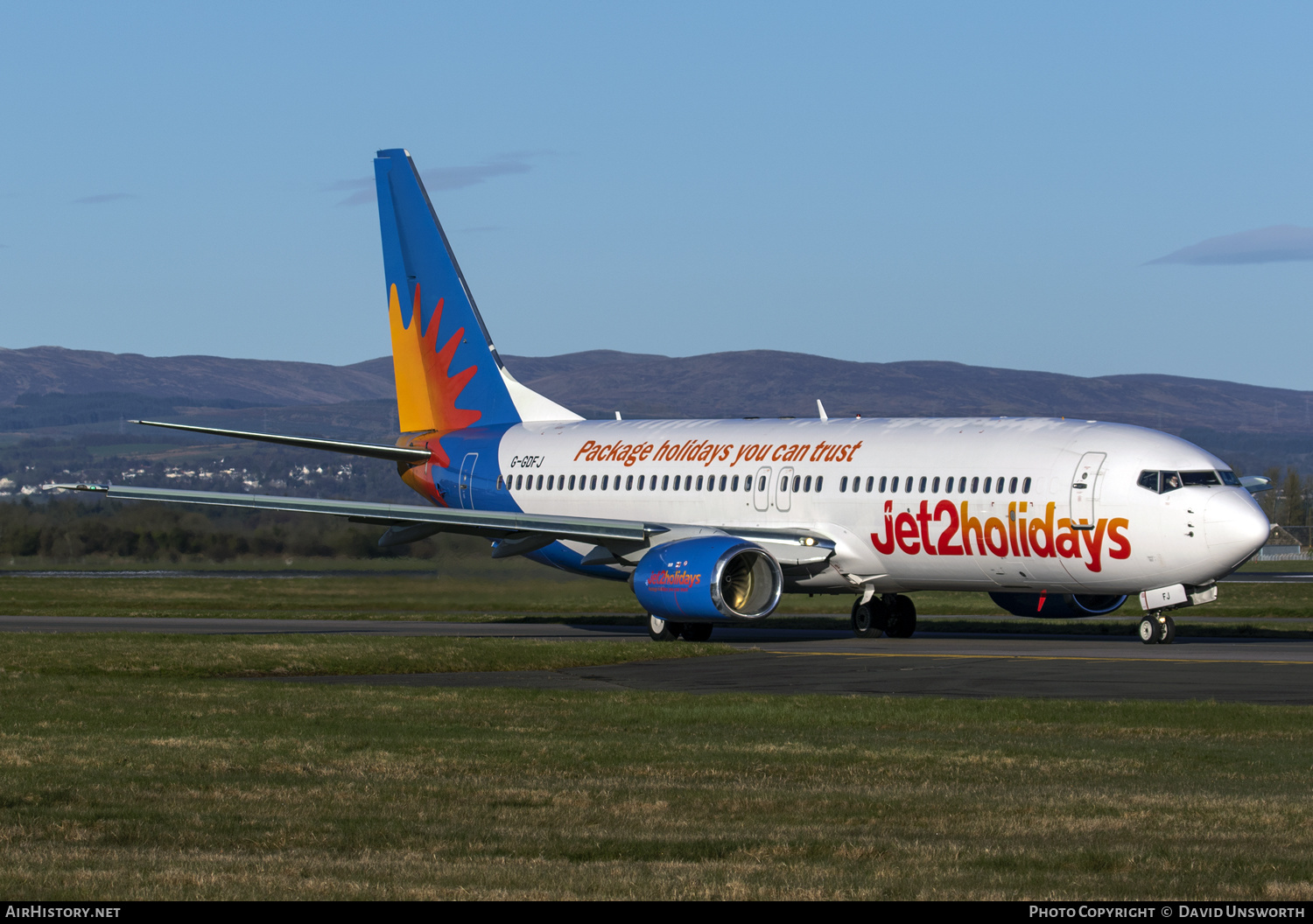 Aircraft Photo of G-GDFJ | Boeing 737-804 | Jet2 Holidays | AirHistory.net #190315