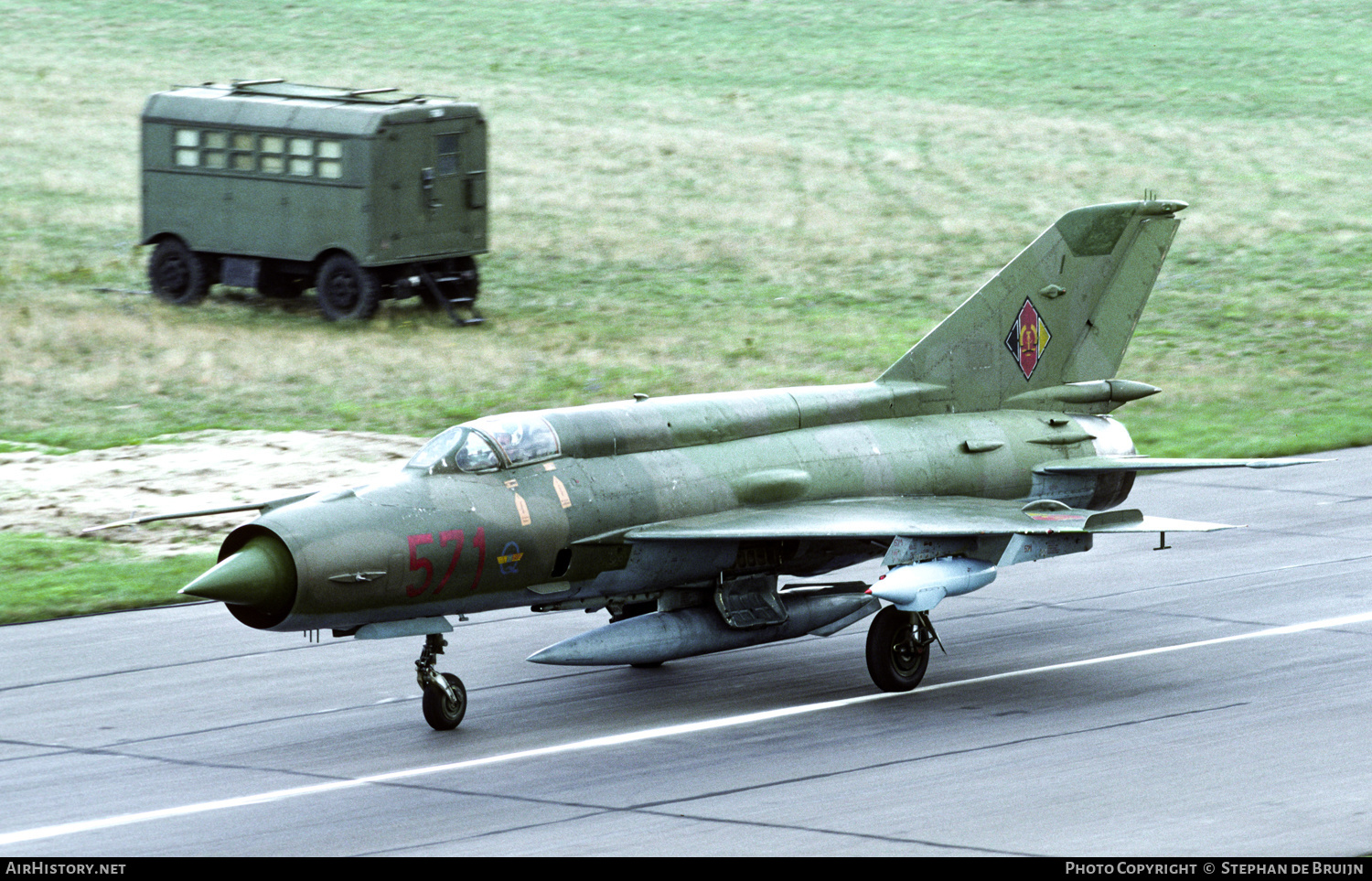 Aircraft Photo of 571 | Mikoyan-Gurevich MiG-21M | East Germany - Air Force | AirHistory.net #190351