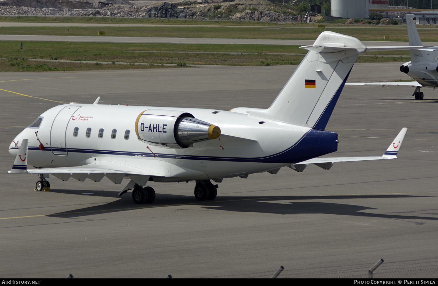 Aircraft Photo of D-AHLE | Bombardier Challenger 604 (CL-600-2B16) | Hapag-Lloyd Executive | AirHistory.net #190381