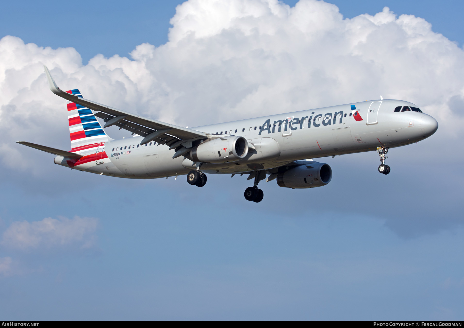 Aircraft Photo of N909AM | Airbus A321-231 | American Airlines | AirHistory.net #190441