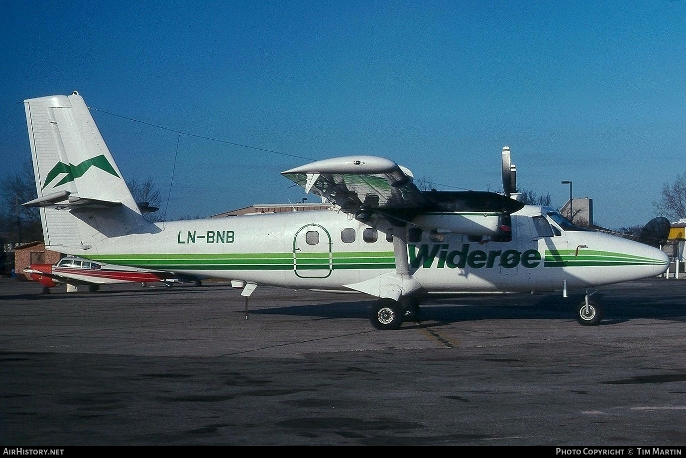 Aircraft Photo of LN-BNB | De Havilland Canada DHC-6-300 Twin Otter | Widerøe | AirHistory.net #190449