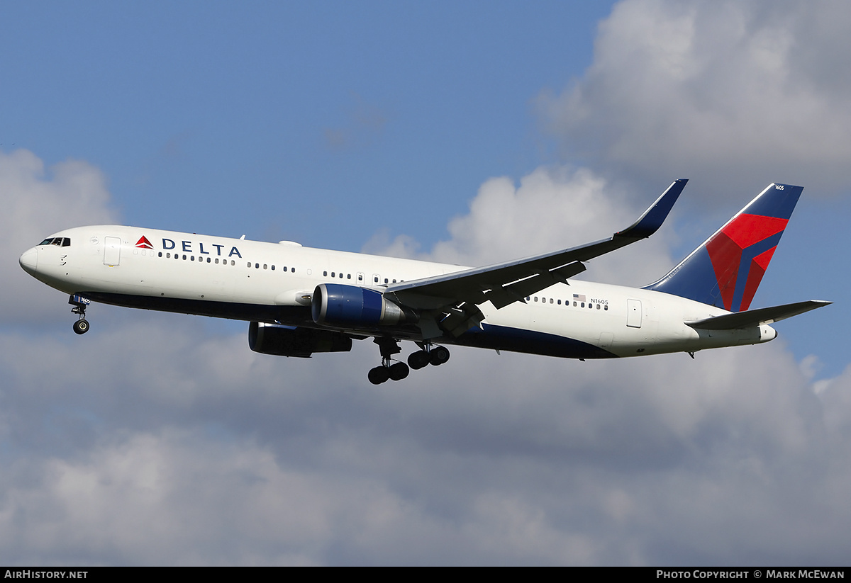 Aircraft Photo of N1605 | Boeing 767-332/ER | Delta Air Lines | AirHistory.net #190498