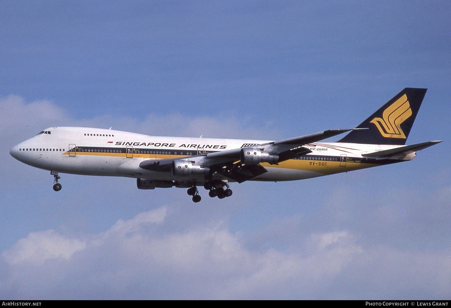 Aircraft Photo of 9V-SQC | Boeing 747-212B | Singapore Airlines | AirHistory.net #190555