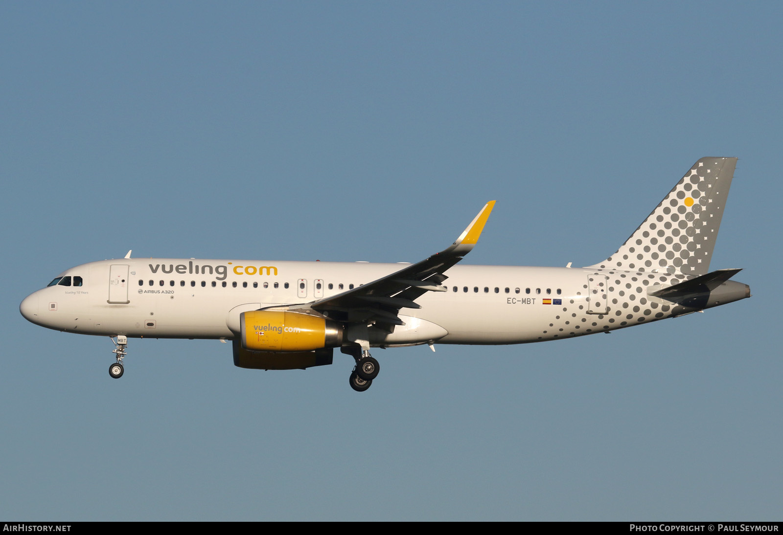 Aircraft Photo of EC-MBT | Airbus A320-232 | Vueling Airlines | AirHistory.net #190784