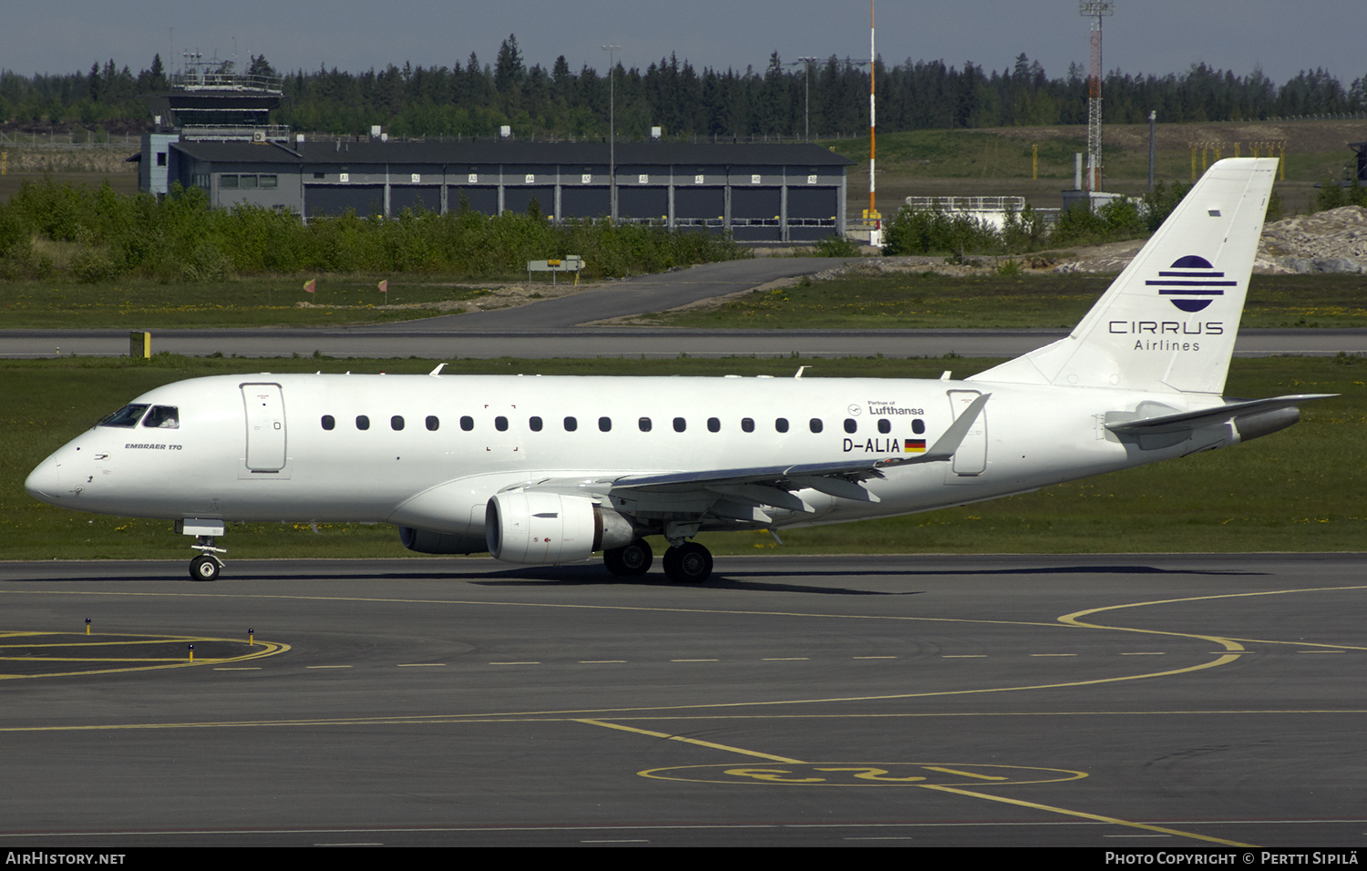 Aircraft Photo of D-ALIA | Embraer 170LR (ERJ-170-100LR) | Cirrus Airlines | AirHistory.net #190835