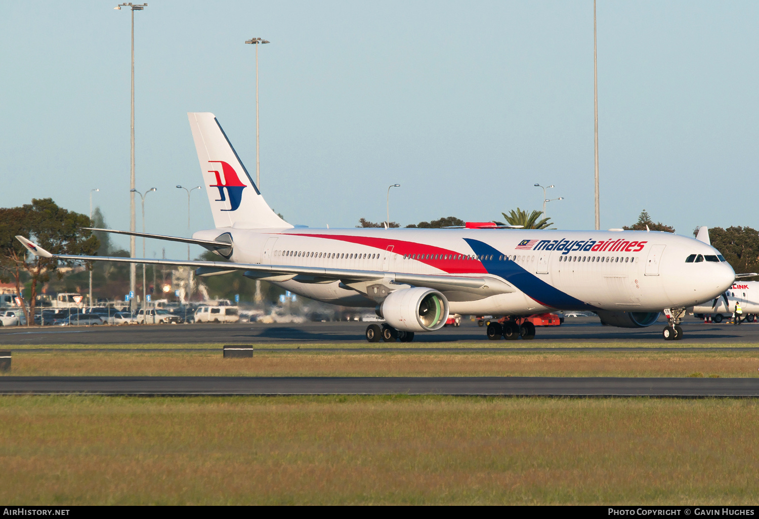 Aircraft Photo of 9M-MTB | Airbus A330-323 | Malaysia Airlines | AirHistory.net #190871