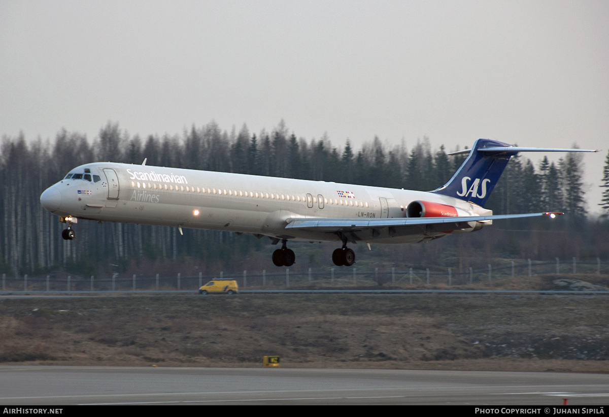 Aircraft Photo of LN-RON | McDonnell Douglas MD-82 (DC-9-82) | Scandinavian Airlines - SAS | AirHistory.net #190886