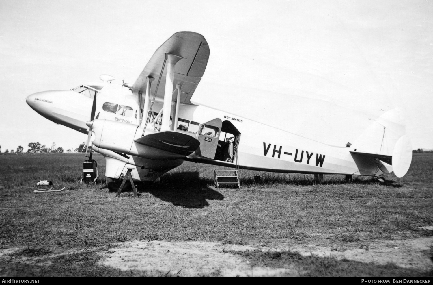 Aircraft Photo of VH-UYW | De Havilland D.H. 86B Express | WRC Airlines - W.R. Carpenter Airlines | AirHistory.net #190898