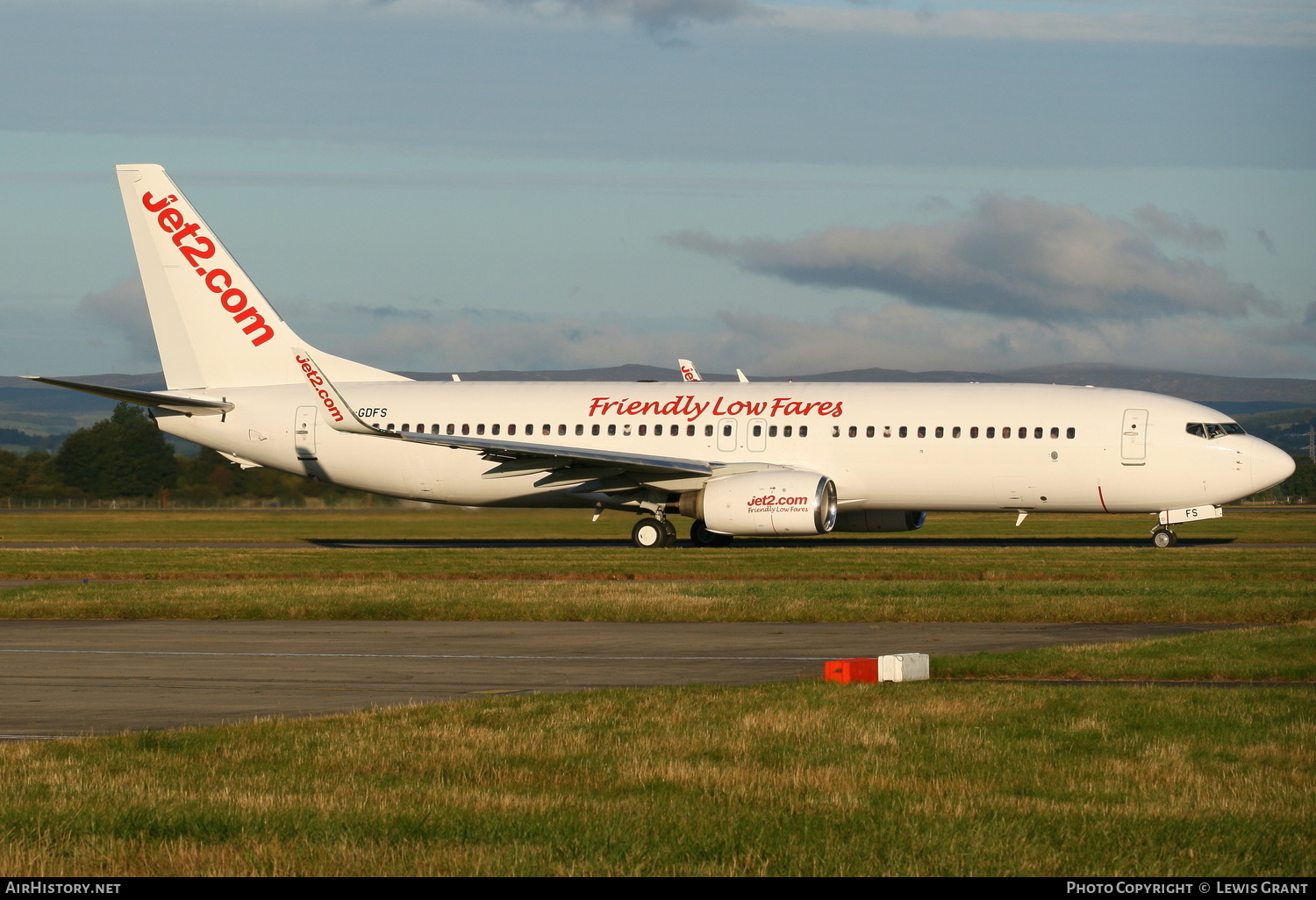 Aircraft Photo of G-GDFS | Boeing 737-86N | Jet2 | AirHistory.net #190988