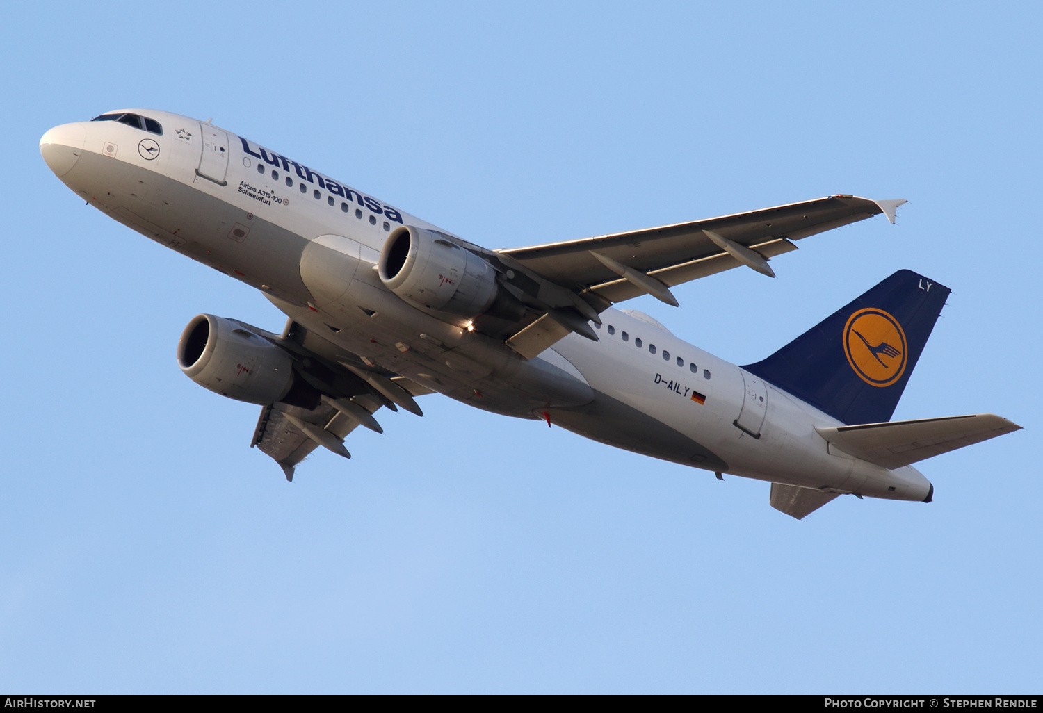 Aircraft Photo of D-AILY | Airbus A319-114 | Lufthansa | AirHistory.net #191012