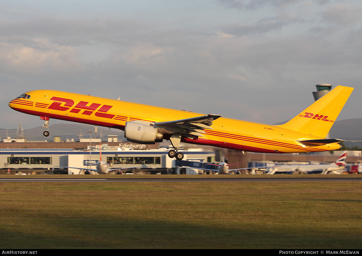 Aircraft Photo of G-BIKJ | Boeing 757-236/SF | DHL International | AirHistory.net #191026