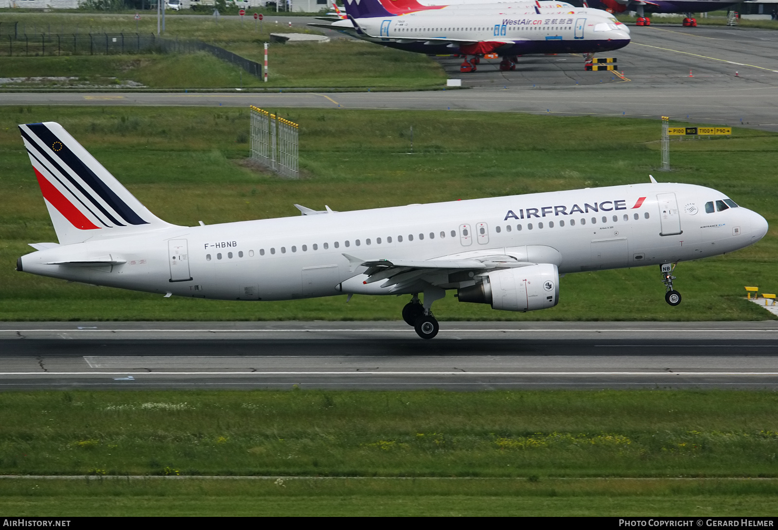 Aircraft Photo of F-HBNB | Airbus A320-214 | Air France | AirHistory.net #191034