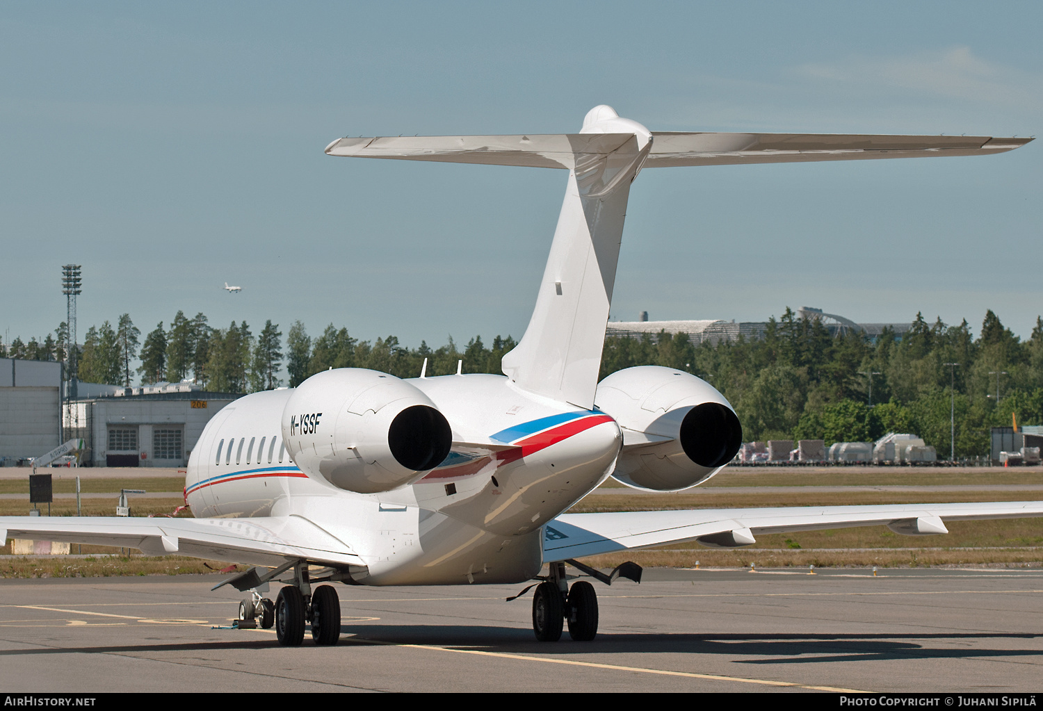 Aircraft Photo of M-YSSF | Bombardier Global 6000 (BD-700-1A10) | AirHistory.net #191188