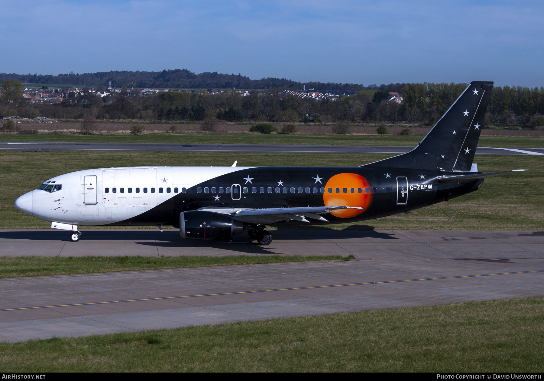 Aircraft Photo of G-ZAPW | Boeing 737-3L9(QC) | Titan Airways | AirHistory.net #191230