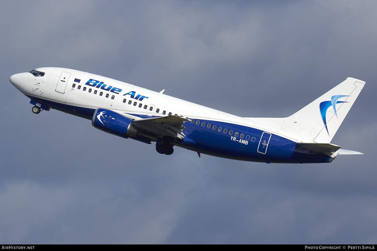 Aircraft Photo of YR-AMB | Boeing 737-530 | Blue Air | AirHistory.net #191232