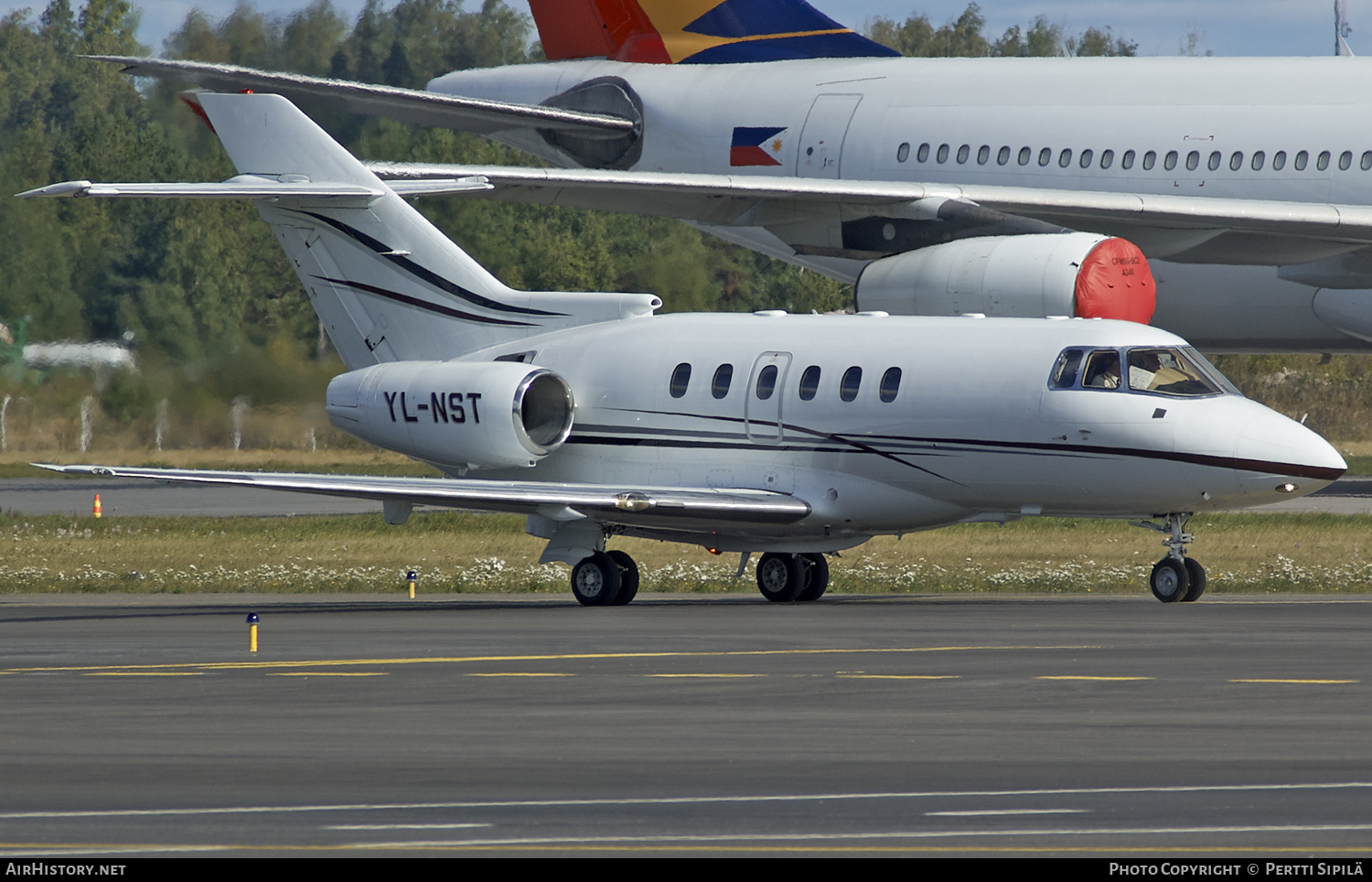Aircraft Photo of YL-NST | Raytheon Hawker 800XP | AirHistory.net #191254