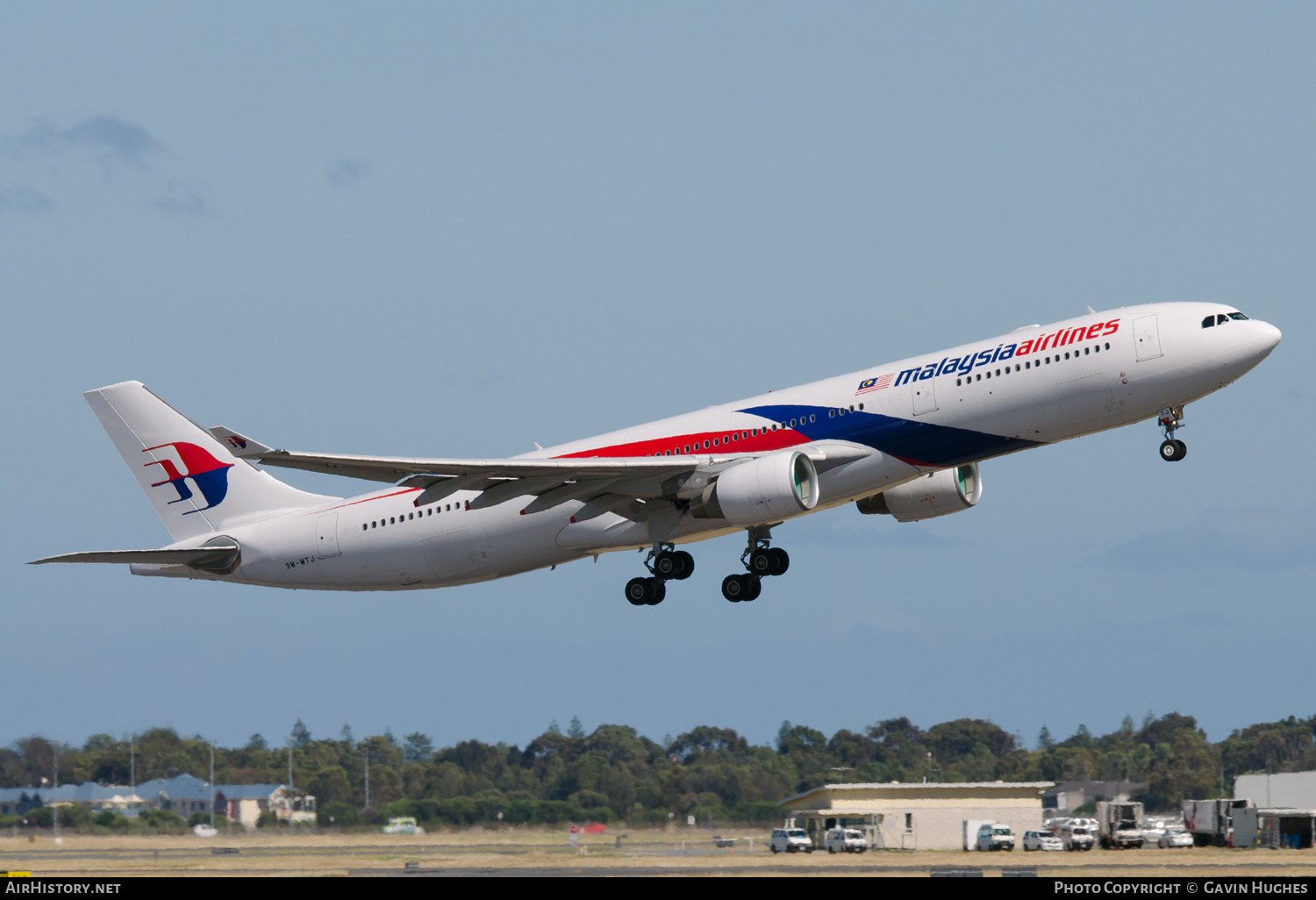 Aircraft Photo of 9M-MTJ | Airbus A330-323E | Malaysia Airlines | AirHistory.net #191329