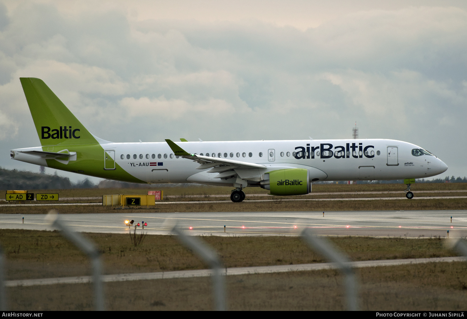 Aircraft Photo of YL-AAU | Airbus A220-371 (BD-500-1A11) | AirBaltic | AirHistory.net #191453