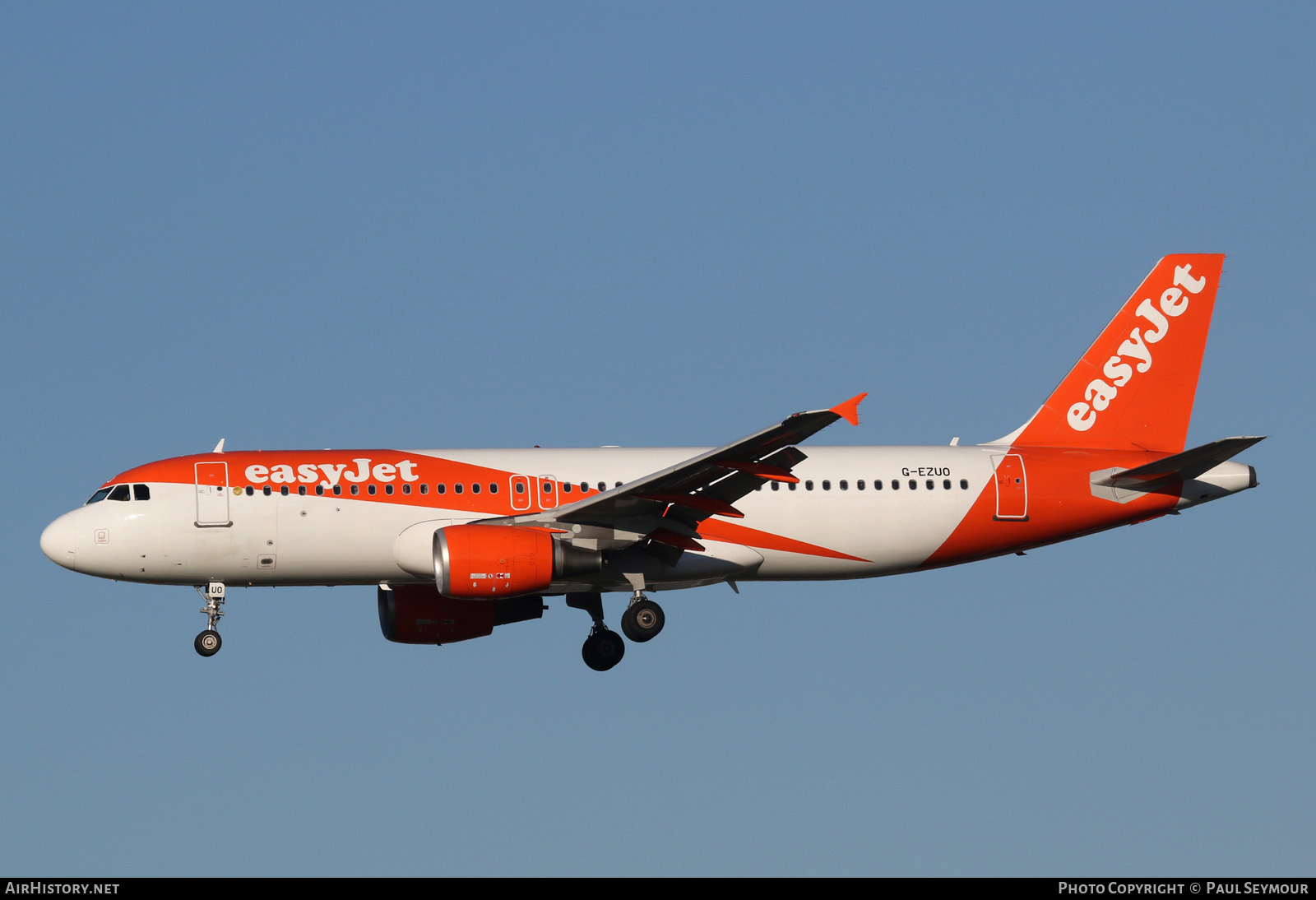 Aircraft Photo of G-EZUO | Airbus A320-214 | EasyJet | AirHistory.net #191653