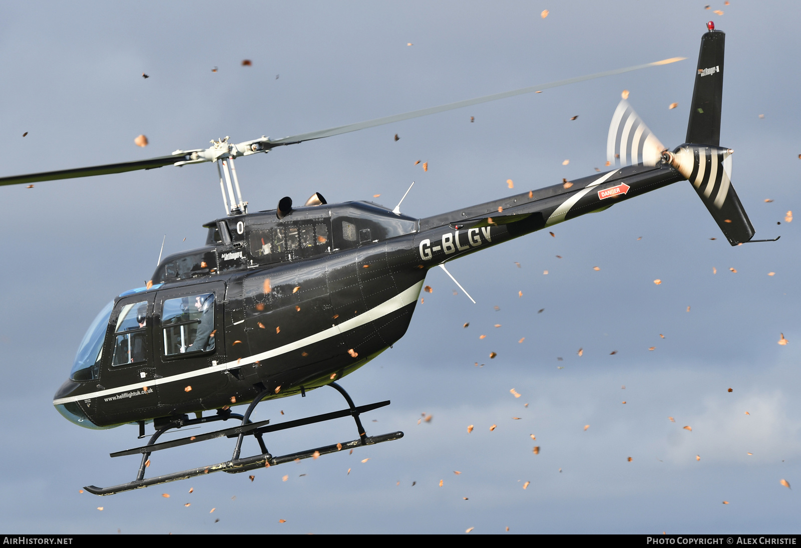 Aircraft Photo of G-BLGV | Bell AB-206B-2 JetRanger II | Heliflight | AirHistory.net #191654