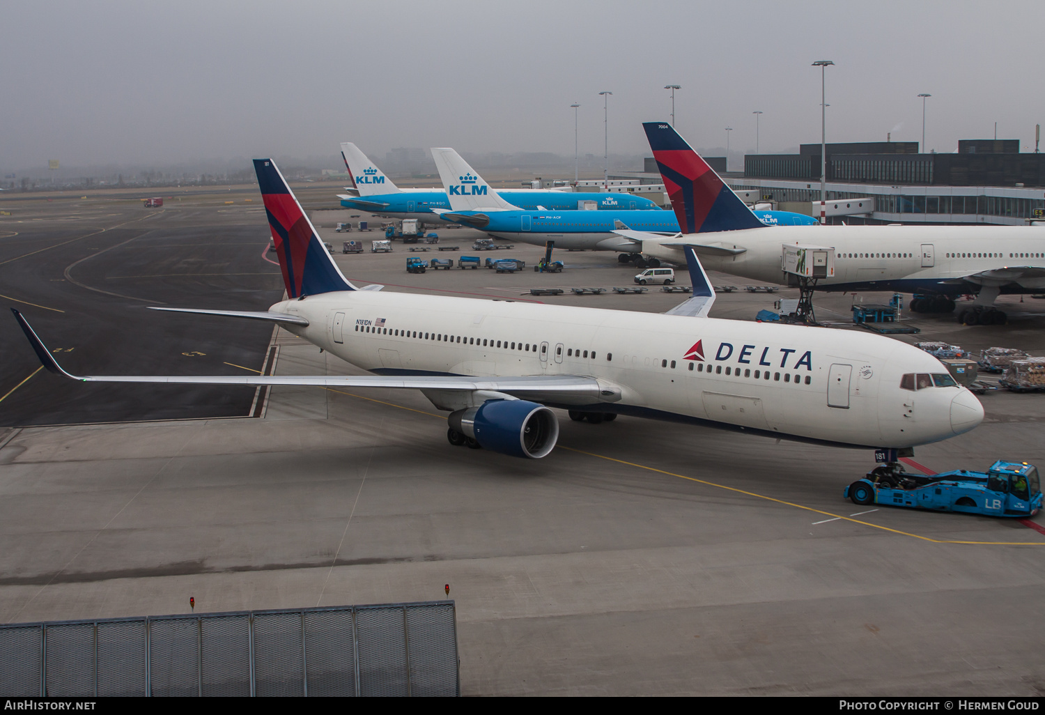 Aircraft Photo of N181DN | Boeing 767-332/ER | Delta Air Lines | AirHistory.net #191831