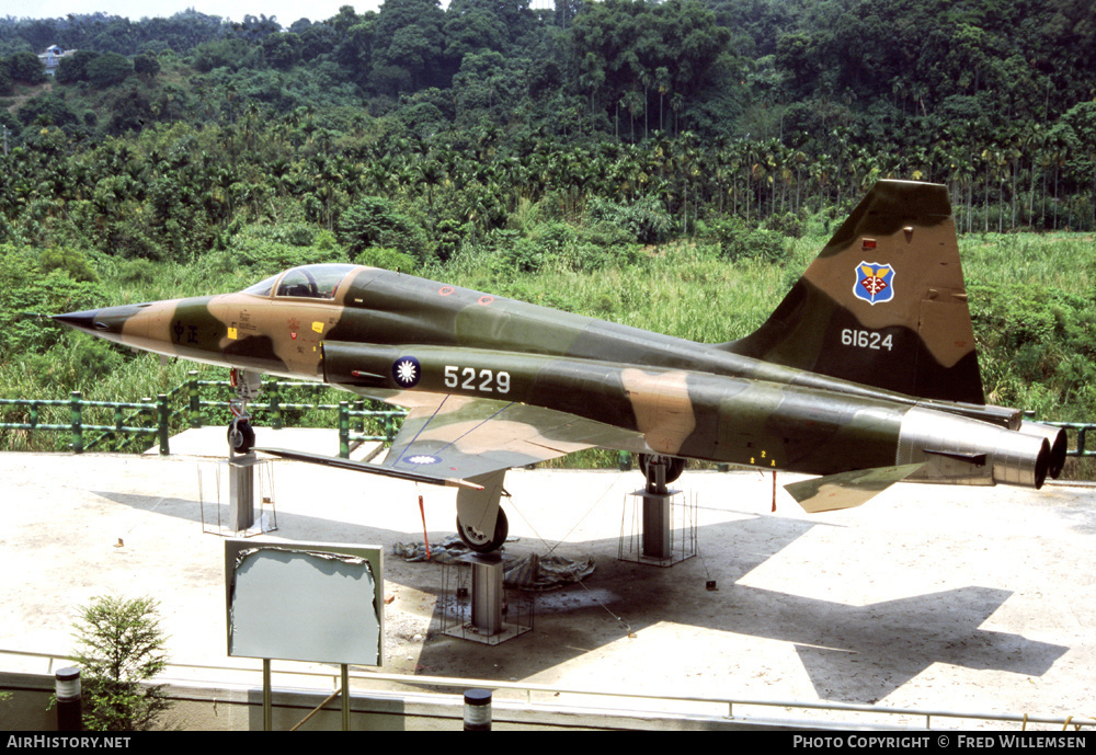 Aircraft Photo of 5229 | Northrop F-5E Tiger II | Taiwan - Air Force | AirHistory.net #192316