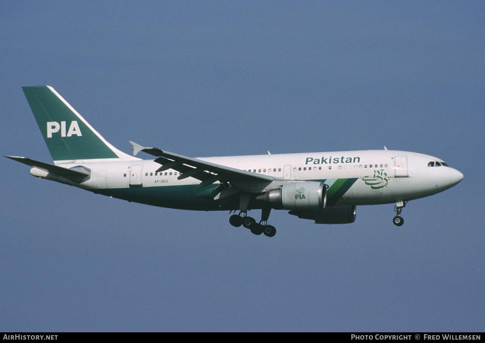 Aircraft Photo of AP-BEG | Airbus A310-308 | Pakistan International Airlines - PIA | AirHistory.net #192397
