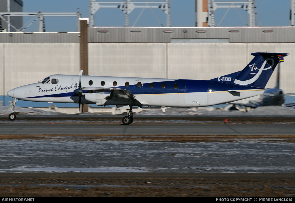 Aircraft Photo of C-FKAX | Beech 1900C | Prince Edward Air | AirHistory.net #192568