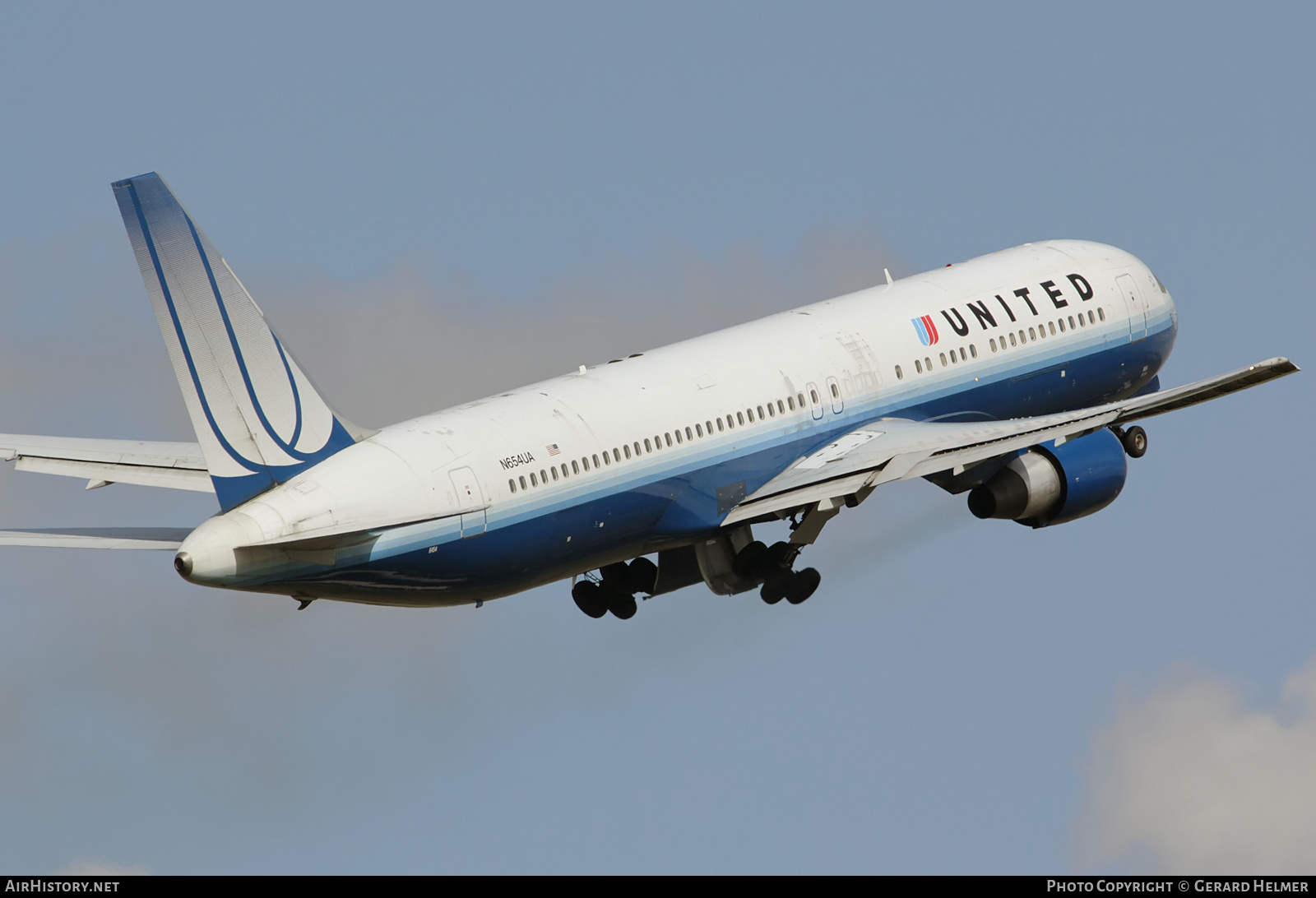 Aircraft Photo of N654UA | Boeing 767-322/ER | United Airlines | AirHistory.net #192687