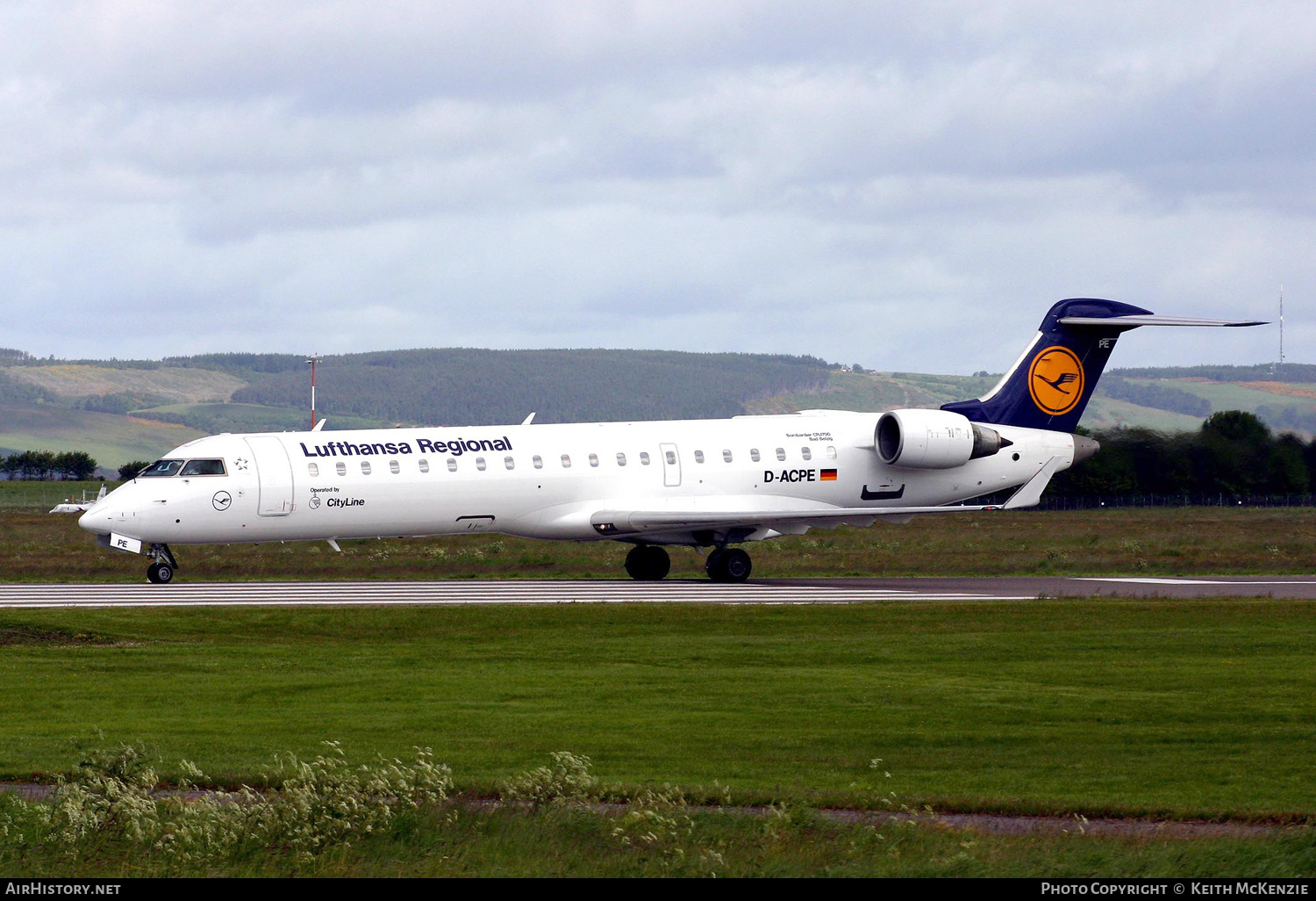 Aircraft Photo of D-ACPE | Bombardier CRJ-701ER (CL-600-2C10) | Lufthansa Regional | AirHistory.net #192731